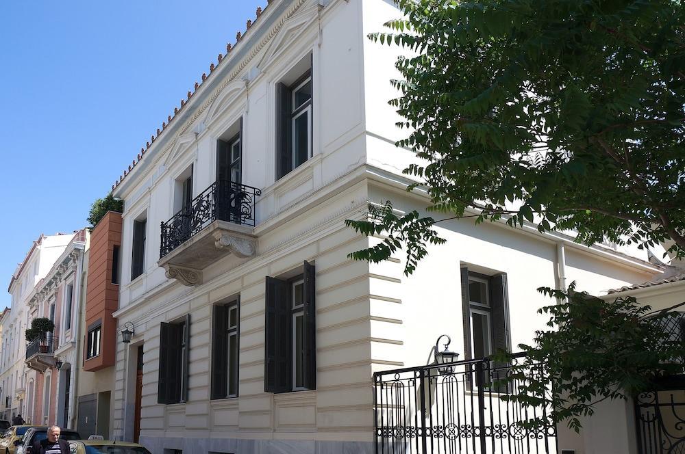 The White House In Plaka By Jj Hospitality Villa Athena Bagian luar foto