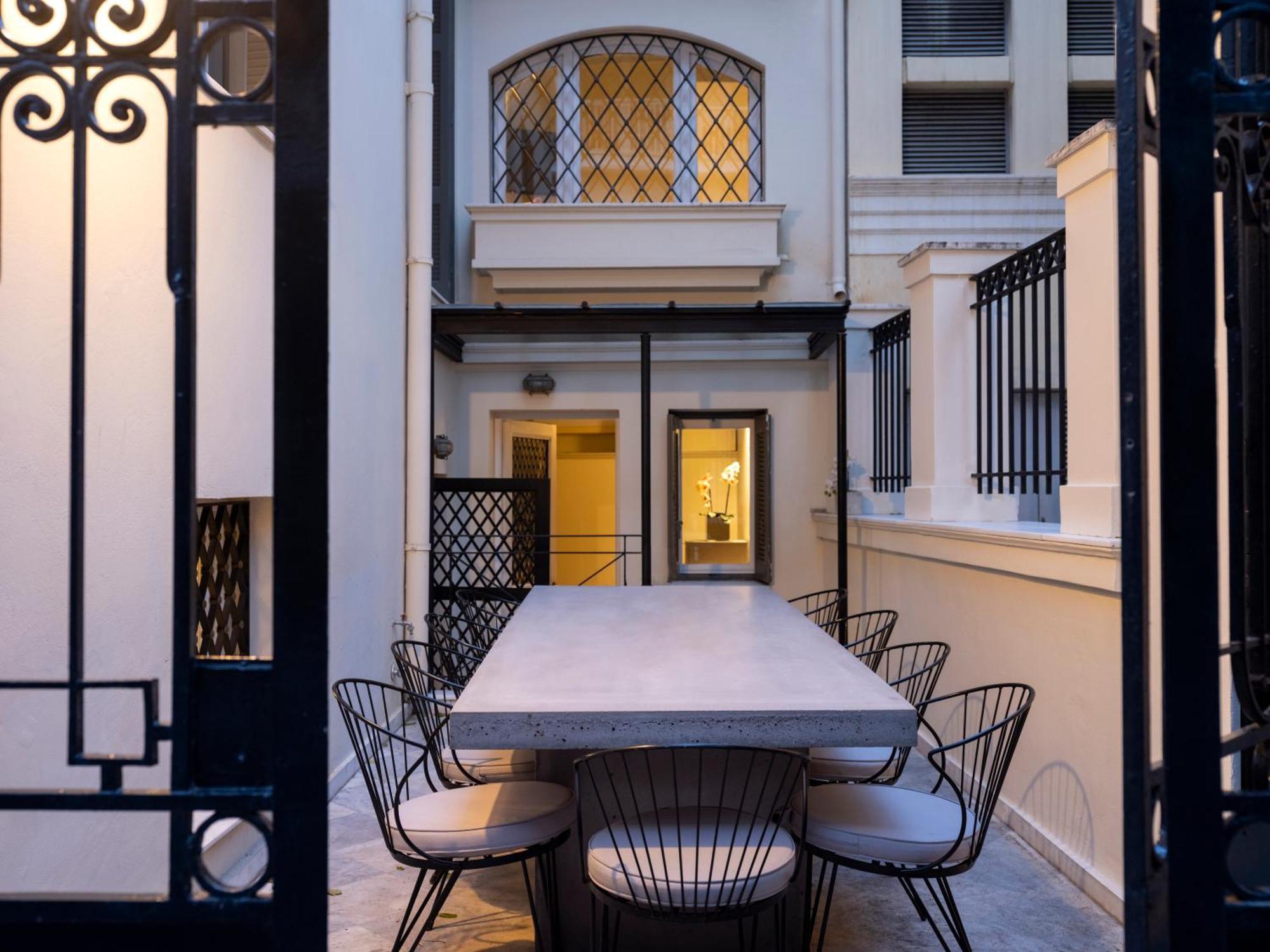 The White House In Plaka By Jj Hospitality Villa Athena Bagian luar foto