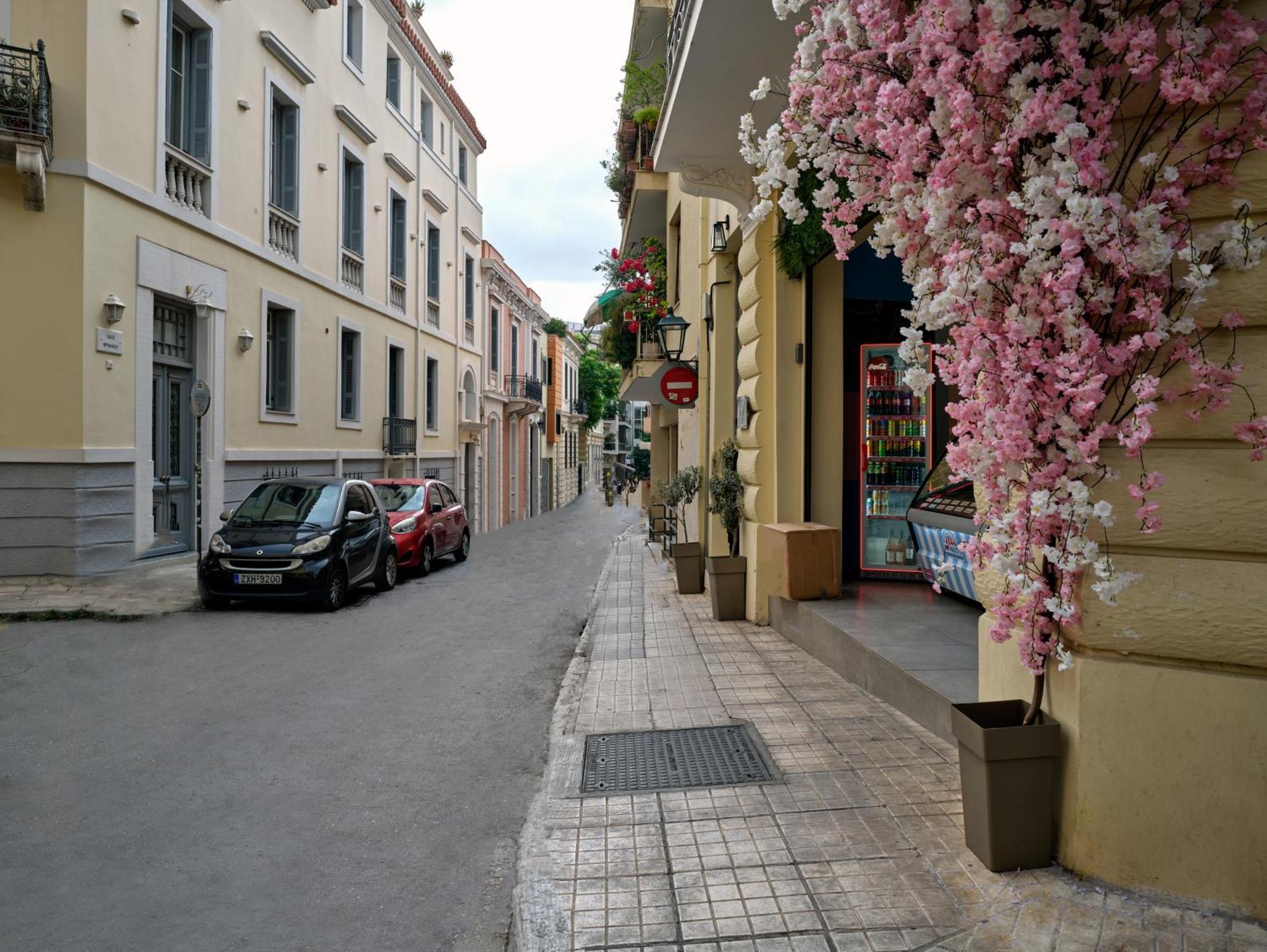 The White House In Plaka By Jj Hospitality Villa Athena Bagian luar foto